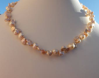 Golden pearl necklace