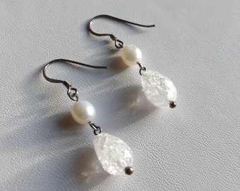 Crackled quartz and pearl earrings