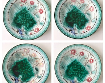 Majolica. Majolica plate. French majolica. Antique majolica. French country. Majolica Greek key and ferns plate. Majolica green leaf