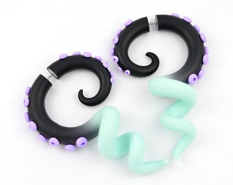 Black Pastel Goth Aesthetic Kawaii Goth Tentacle Earrings Cute Goth Aesthetic Earrings Studs Creepy Earrings Menhera Fake Gauge Earrings