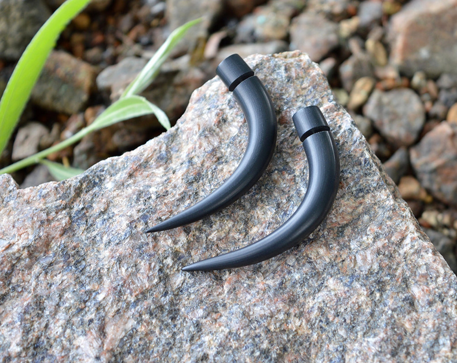 Claw Earrings Horror Plugs Fake Gauges Tribal Boho Taper Hanger Tusk