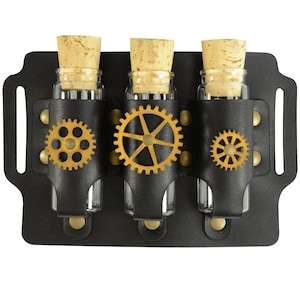 Pasador de cinturón Steampunk con tres botellas y engranajes - Accesorio Steampunk - Pasador de cinturón de cuero - #DK2037-9