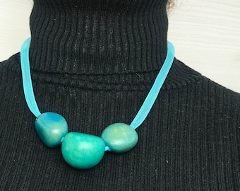 Tagua Nut Necklace turquoise