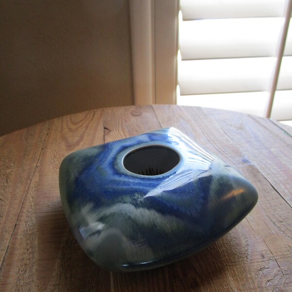 Pottery Square Ikebana Blue Wave