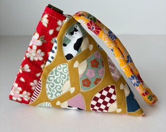 Japanese Fabric Pyramid Pouch – Cats & Japanese Fans