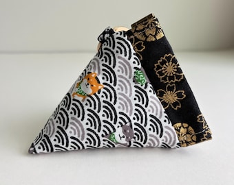 Japanese Cotton Mini Pyramid Pouch: Japanese Wave Cats and Dogs Print Coin Purse Keychain