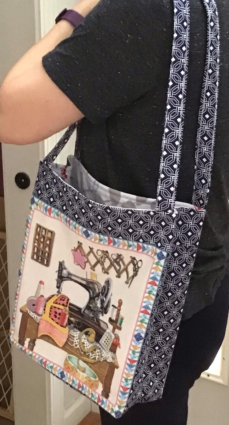 Antique Sewing Machine Tote Shoulder Bag Purse with Coordinating Zipper Pouch and Scissors Holder