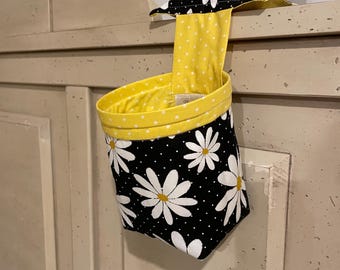 Thread Catcher with attached Pin Cushion -- Digital PATTERN ONLY