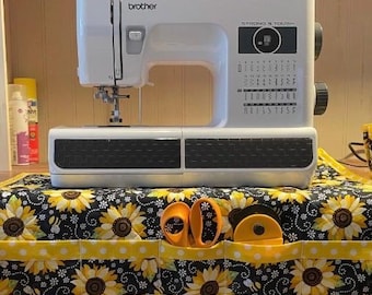 Quilted Sewing Mat with 10 Pockets -- Digital PATTERN ONLY