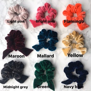 VELVET SCRUNCHIE MALLARD GREEN VELVET SCRUNCHIE MALLARD GREEN
