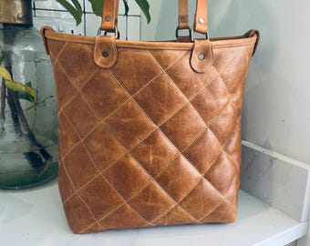 Quilted bucket bag