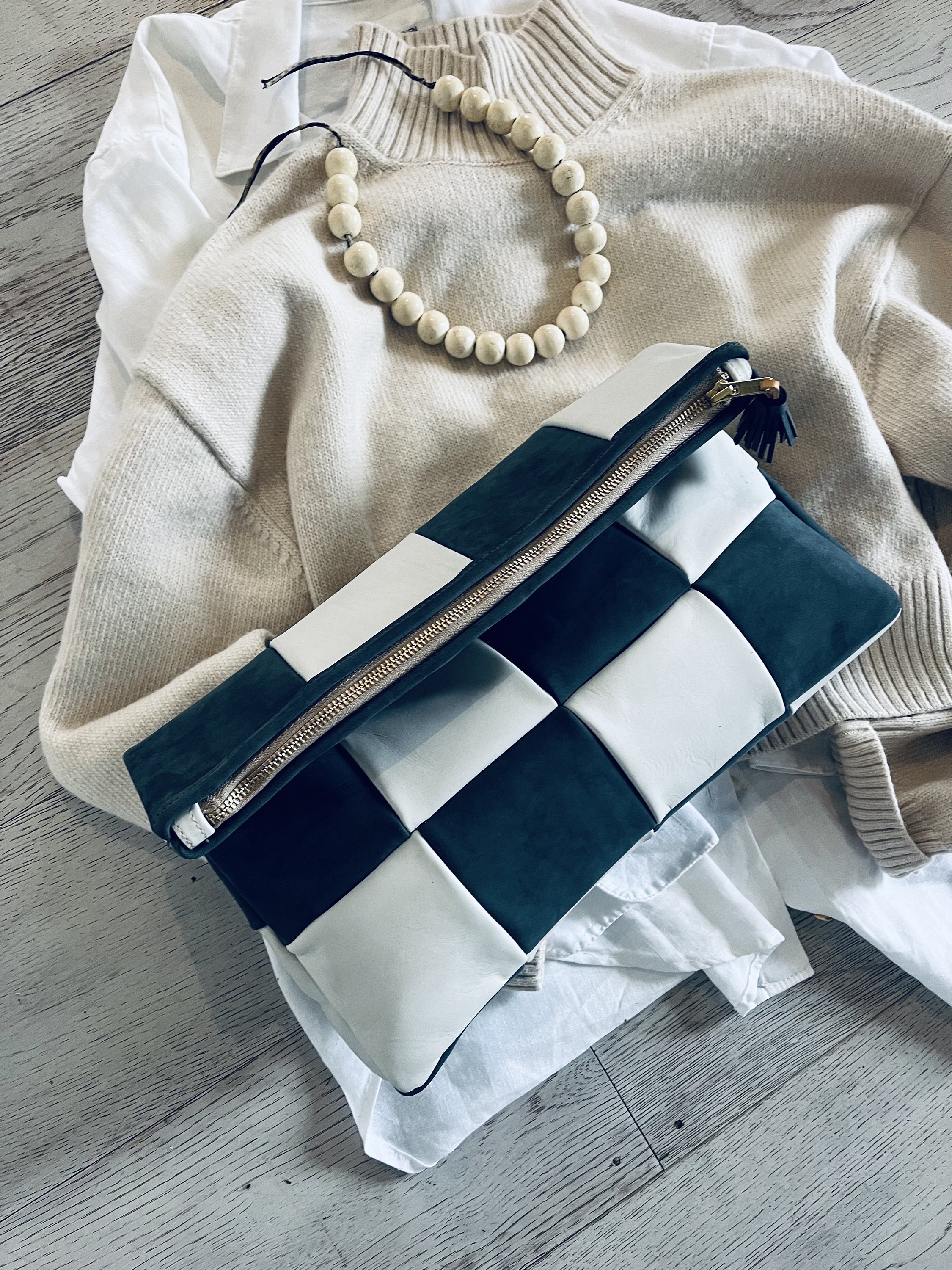 Checkered clutch bag new arrivals