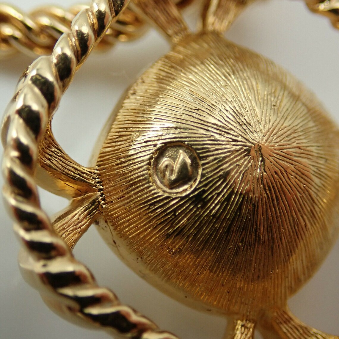 Swarovski Swan Stamp Solitaire Crystal Pendant 24 Etsy