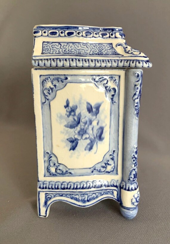 Antique DELFT STYLE Hand Painted BOX - Miniature … - image 5