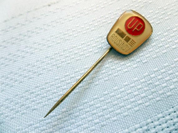 UP ROUSINOV Pin - vintage Czech Furniture Manufact