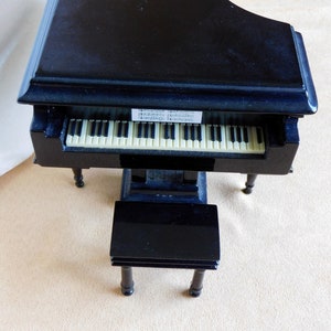 Musical Baby Grand Piano and Bench, Doll Piano, Mini Piano, Small Piano, Beethoven Fur Elise, Music Lover, Beethoven Collectible