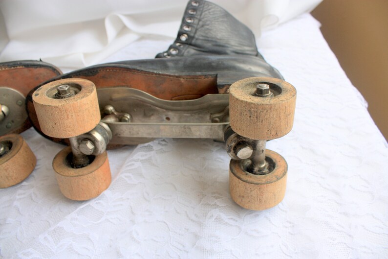 Leather Roller Skates With Wood Wheels Dauost Roller Skates Etsy