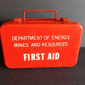 FULL First Aid Kit Emergency First Aid Metal Box with Handle, Metal First Aid Box, Metal First Aid Kit, Hanging First Aid, Mounted First Aid