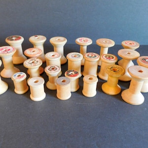 Lot of Vintage Spools from Thread, Empty Wood Spools  Wooden Spools, Craft Room Decor, Vintage Sewing Room Decor