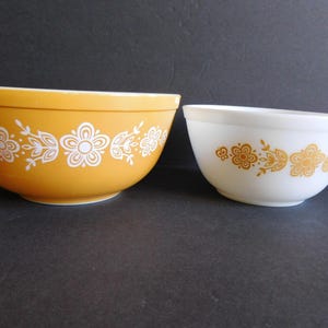 Butterfly Gold Pyrex Bowl, Vintage Pyrex Nesting Bowls, Pyrex 40, Pyrex 403, Butterfly Gold Bowl