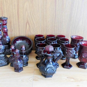 Collection Cape Cod AVON, shaker Cape Cod, verre à vin Cape Cod, carafe Cape Cod, bol Cape Cod, burette Cape Cod, verre à eau Cape Cod