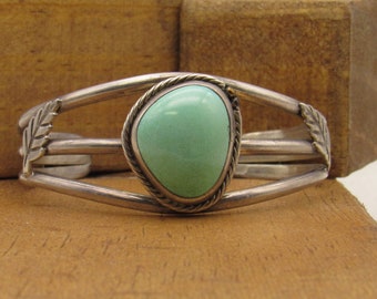 Sterling Silver and Pretty Green Stone Bracelet +
