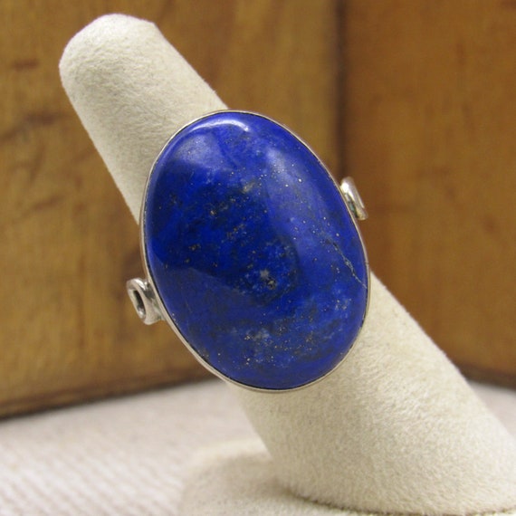 Sterling Silver and Oval Lapis Ring Size 7 1/2 + - image 5