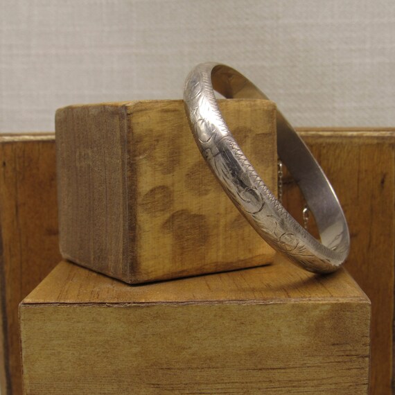 Hinged Diamond Cut Bangle Bracelet + - image 5