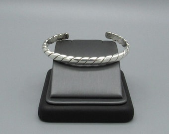 Navajo 12K GF Twisted Wire Cuff Sterling Silver Sz 6
