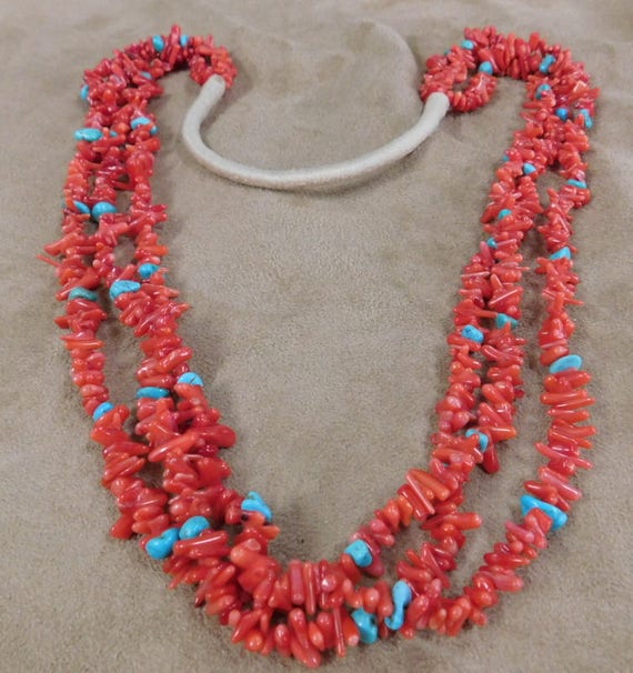 Italian Red Coral 3 Strand Necklace with Scattere… - image 3