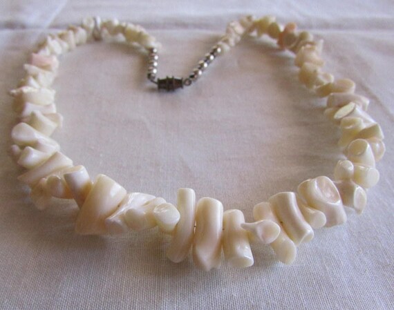 18" White Coral Necklace + - image 2