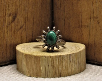 Malachite and Sterling Silver Ring  Size 4 3/4 +