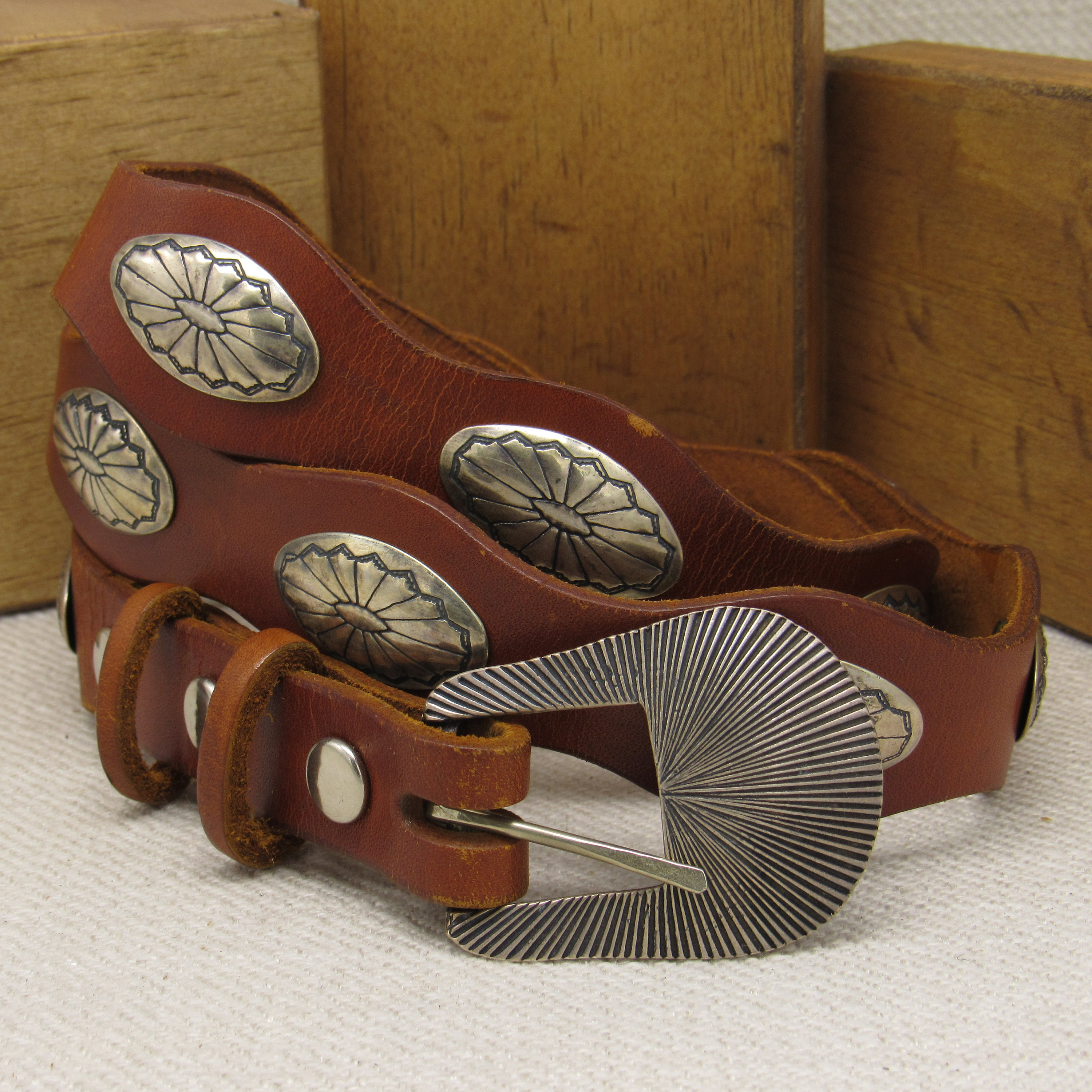 Tan Leather Western Statement Belt with Etched Silver Concho Western Silver Engraved Texas Star Conchos Belt Genuine  main image 3