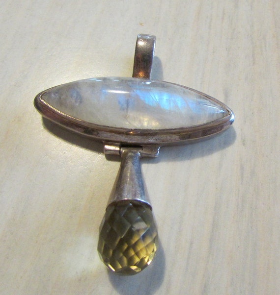 Sterling Silver Moonstone and Faceted Quartz Pend… - image 2