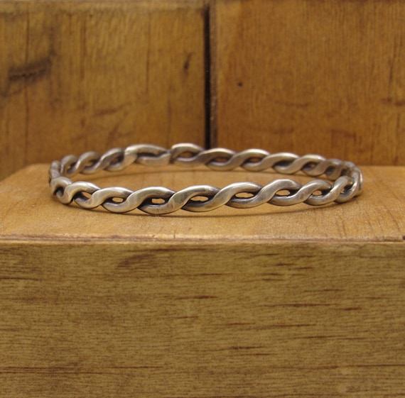 Southwest Twisted Flat Silver Wire Bangle Bracele… - image 1