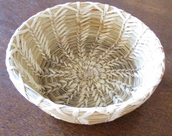 Vintage Tohono O'Odham Basket