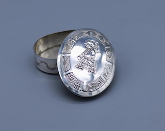Robertson T. Tsosie Vintage Sterling Silver Trinket Box with Child Figures