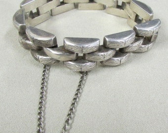 Heavy Sterling Silver Diamond Cut Link Bracelet +