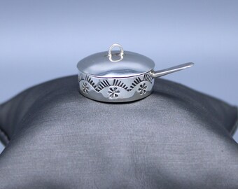 Elizabeth Margaret Whitman Sterling Silver Small-Sized Cooking Pot Trinket