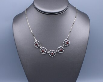 18" Carnelian Flower Link Sterling Silver Necklace