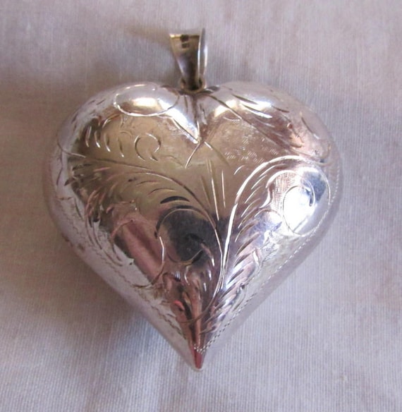 Diamond Cut Puffed Heart Pendant