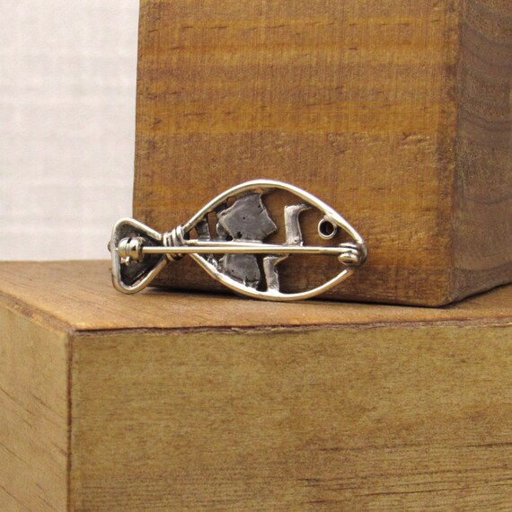 Whimsical Sterling Silver Fish Pin + - image 4