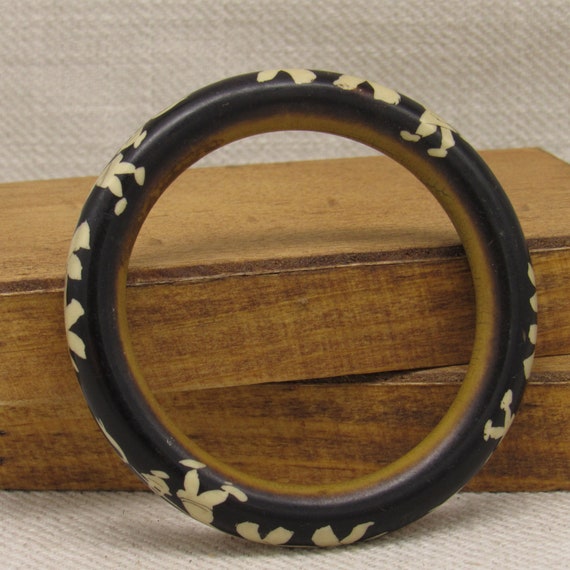 Elephant Design Bangle Bracelet + - image 2