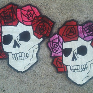 Bertha reconnaissante tache morte avec des roses