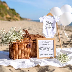 Neutral Baby Announcement | Summer Beach Pregnancy Announcement