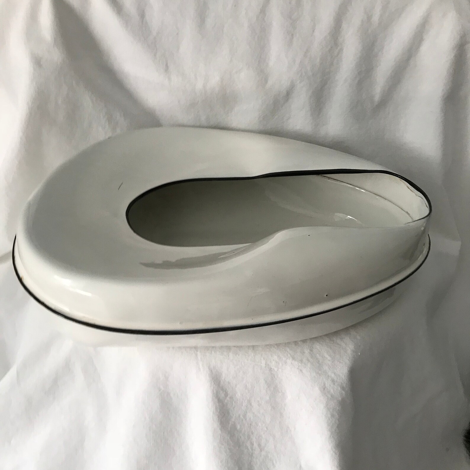 Vintage Hospital Medical Enamel Bedpan Bed Pan Collectible Etsy