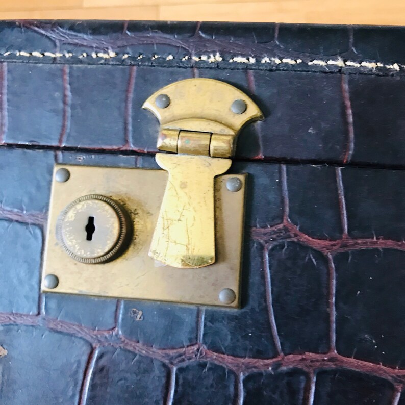 Antique Leather Train Case Luggage Storage Travel Overnight Etsy