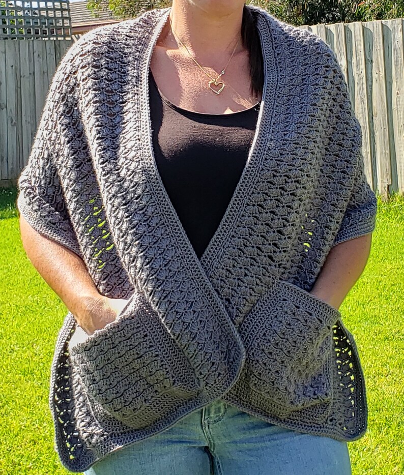 PDF crochet pattern Wrap with pockets image 1