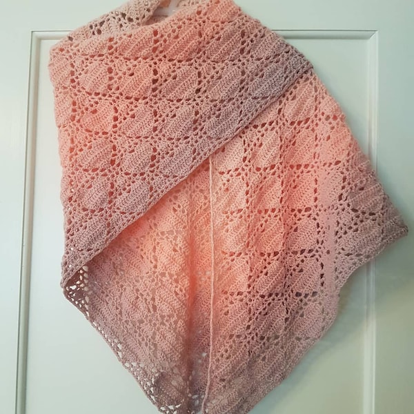 PDF, Heart Shawl / scarf, Crochet Pattern, Triangle Scarf