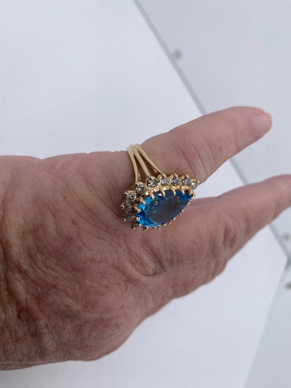 14K Yellow Gold Swiss Blue Topaz and Diamond Ring - image 5